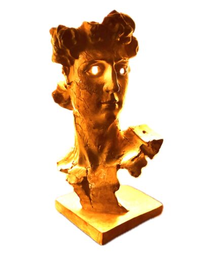 Bust of David, table lamp.